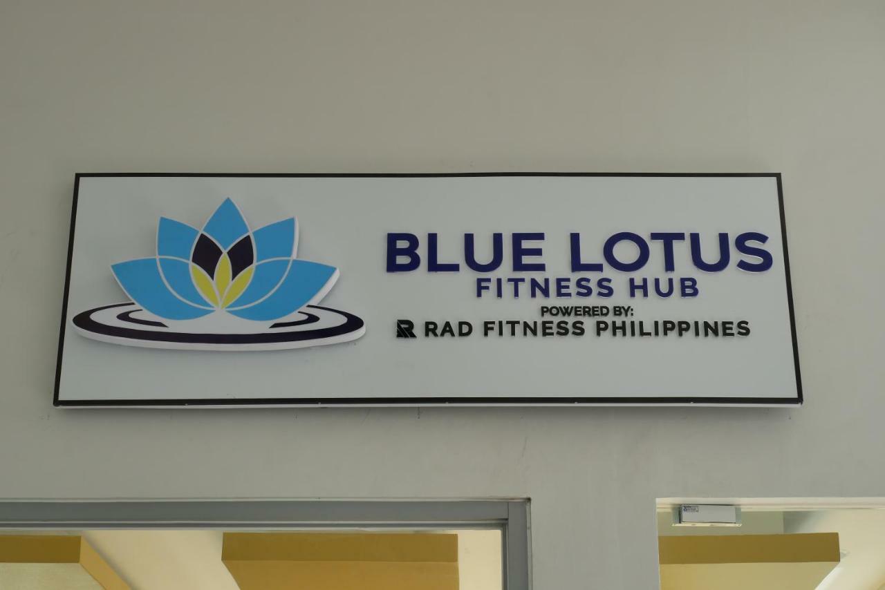 Blue Lotus Hotel Davao Bagian luar foto